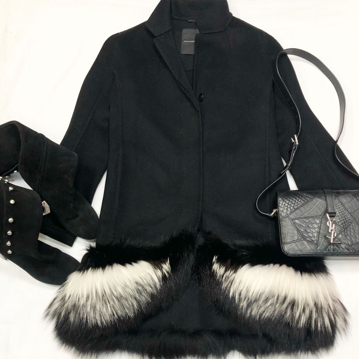 Пальто Ermanno Schervino размер 44 цена 23 078 руб Сапоги Margiela размер 40 цена 10 770 руб Сумка Saint Laurent