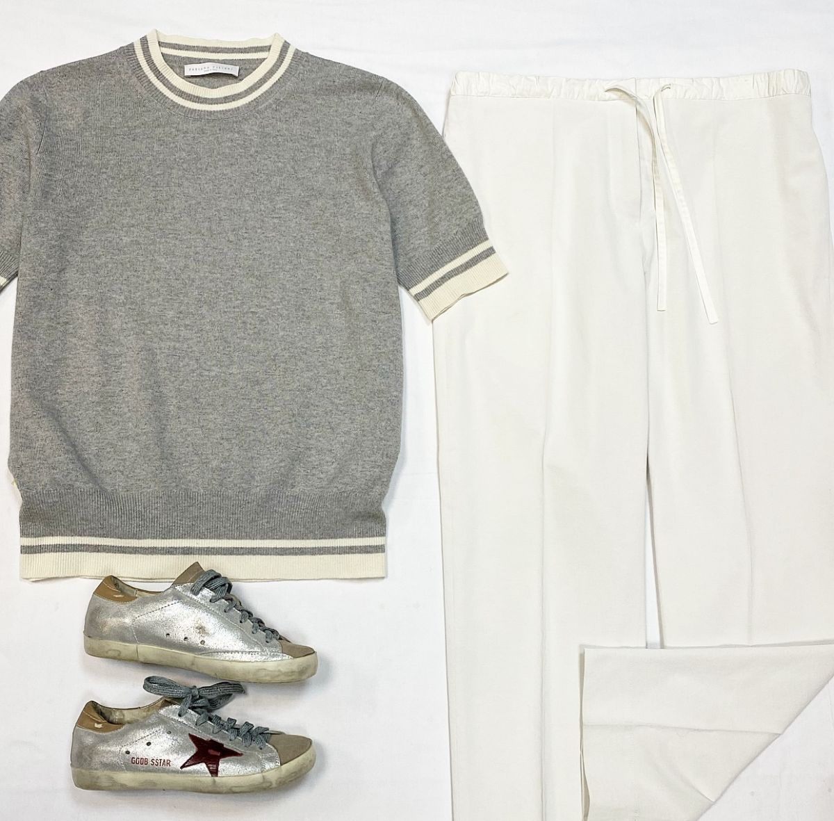 Кофта Fabiana Filippi размер 42 цена 7 693 рубБрюки Jil Sander размер 38 цена 15 385 рубКеды Golden Goose размер 36 цена 7 693 руб
