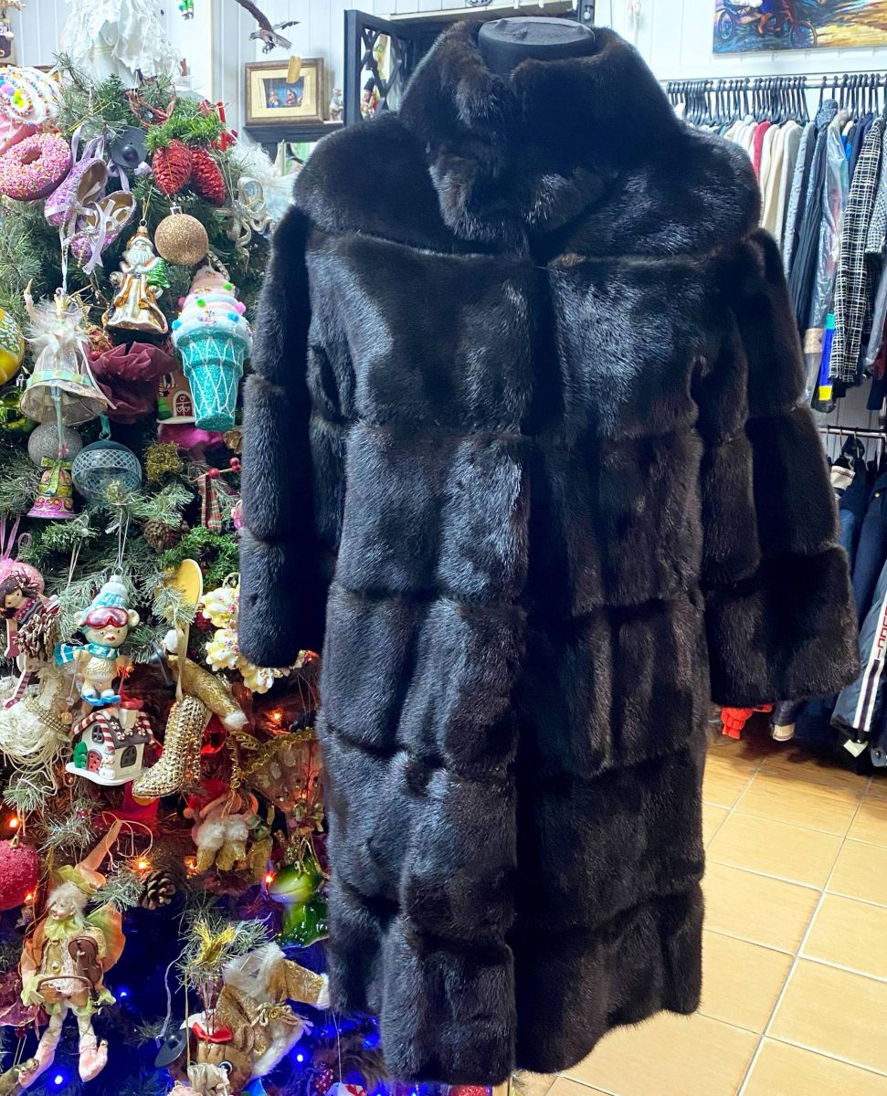 Шуба/ мех норки/ отделка питон/ Disel размер 40 цена 93 930 руб