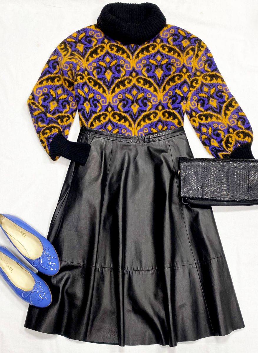 Юбка /кожа/ Drome размер S цена 46 965 руб
Кофта Luisa Spagnoli размер S цена 7 828 руб
Балетки Chanel размер 37.5 цена 15 655 руб
Клатч Celine 