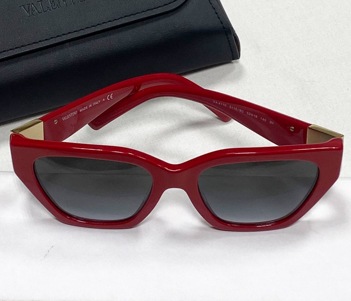 Очки Valentino цена 18 786 руб
