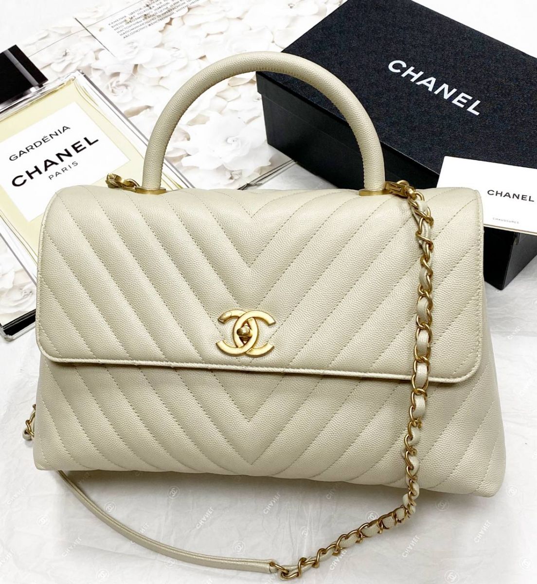 Сумка Chanel размер 30/20 цена 313 100 руб
