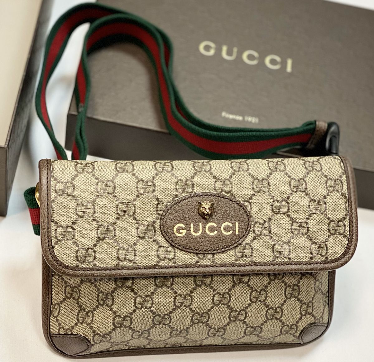 Сумка на пояс Gucci размер 25/15 цена 30 770 руб 