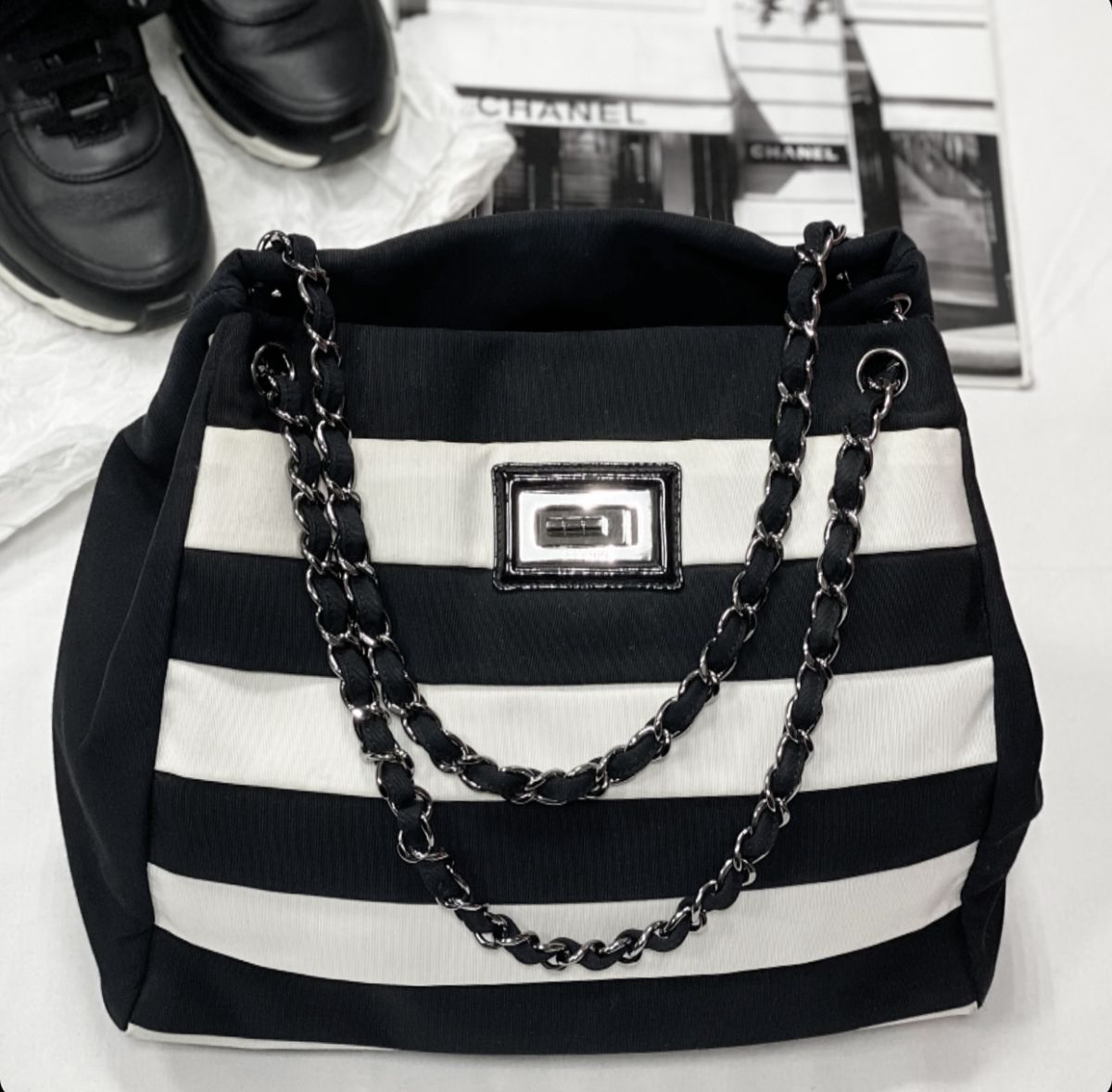 Сумка Chanel размер 30/25 цена 61 540 руб 