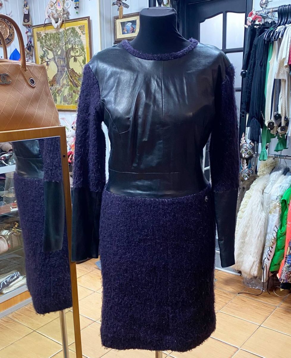 Платье/ отделка кожа/ Chanel размер 42 цена 31 310 руб