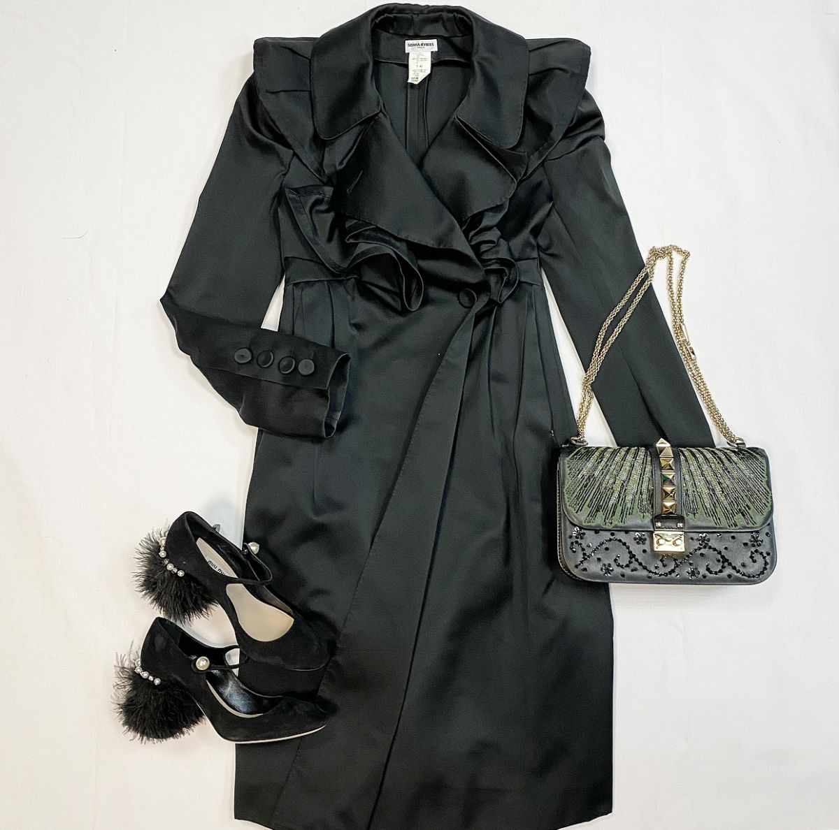 Пальто Sonia Rykiel размер 42 цена 12 308 рубТуфли Miu Miu размер 18 463 руб Сумка Valentino