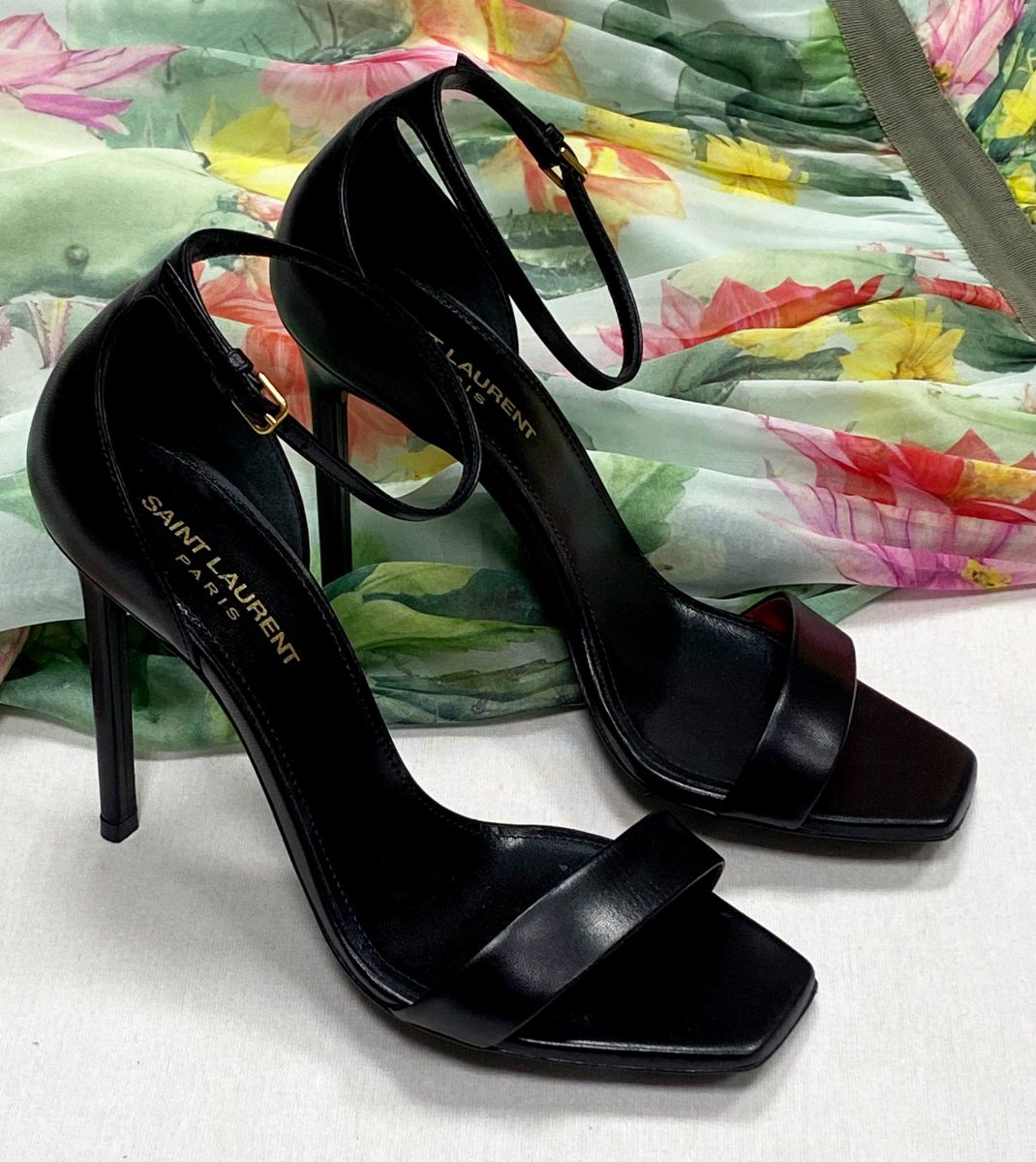 Босоножки Saint Laurent размер 38 цена 23 483 руб