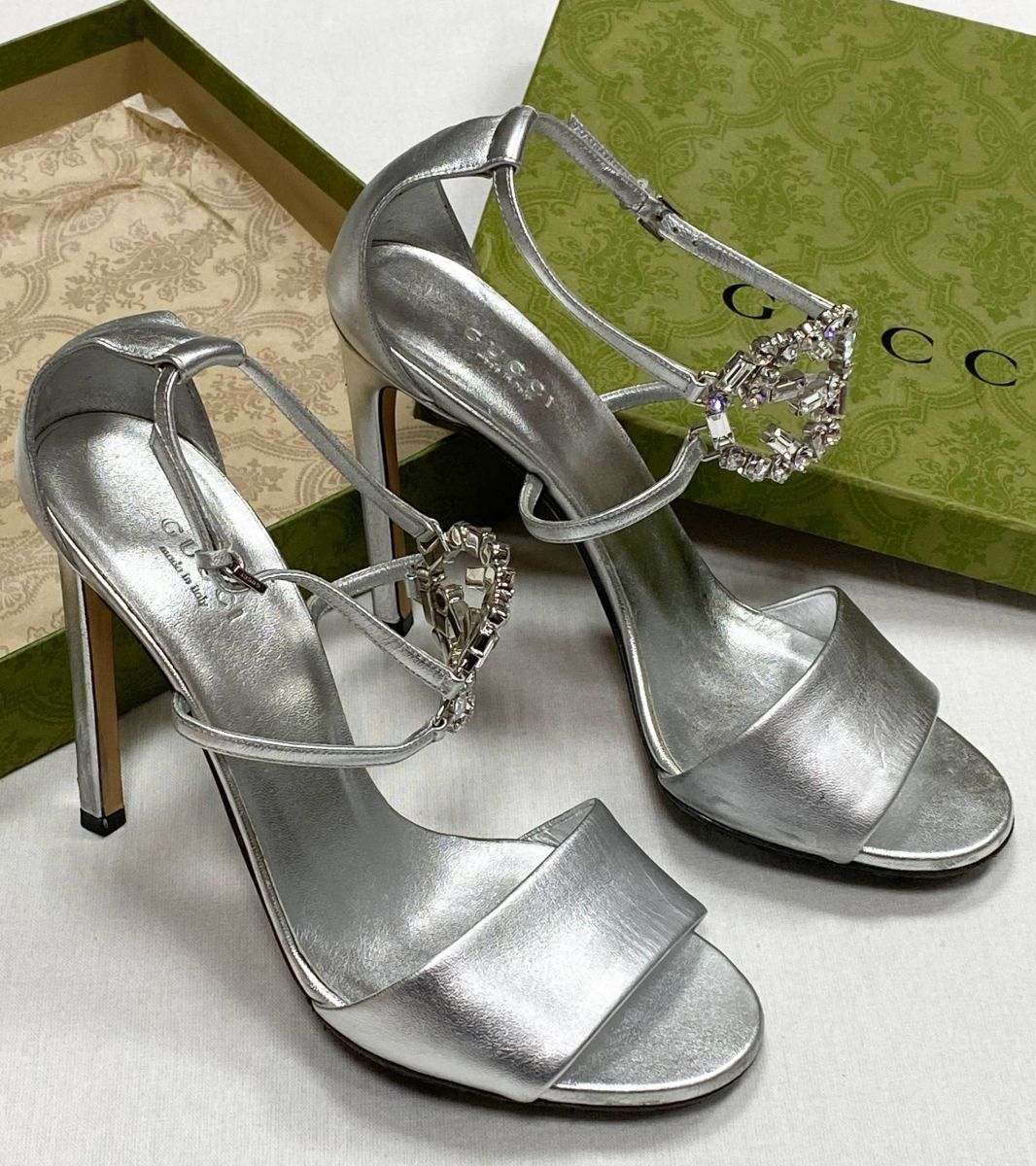 Босоножки/ камни/ Gucci размер 37.5 цена 23 483 руб

