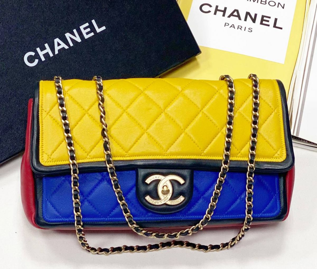 Сумка Chanel размер 27/17 цена 187 860 руб
