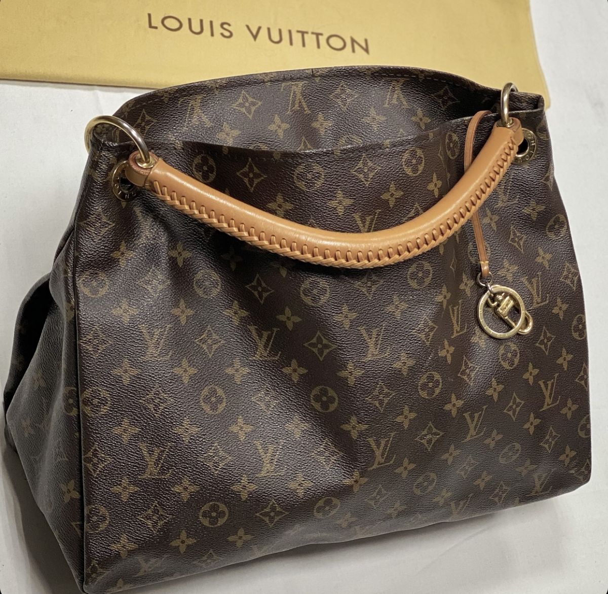 Сумка Louis Vuitton размер 40/30 цена 61 540 руб 