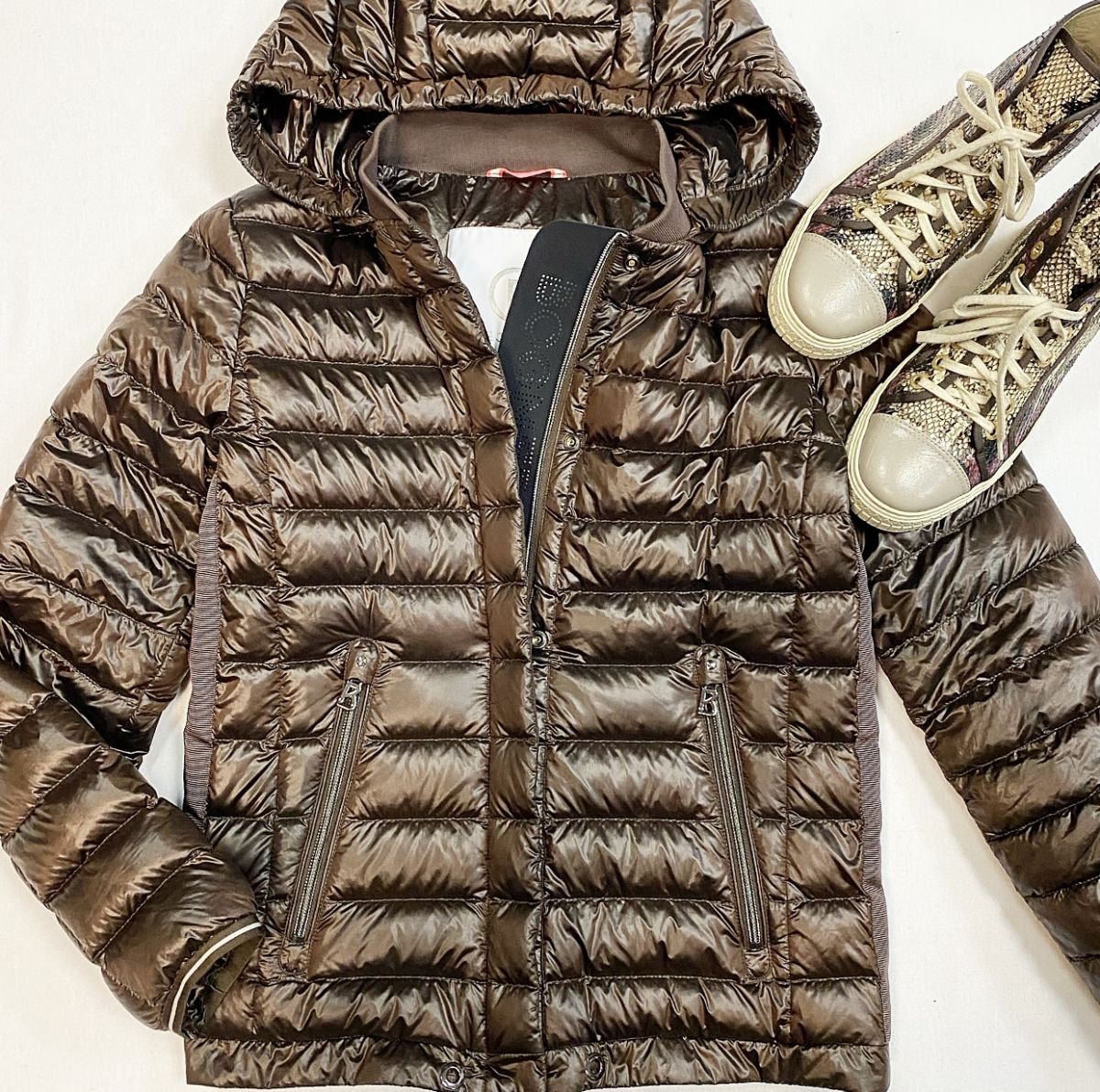 Куртка / пух / Bogner размер XS цена 30 770 рубКеды Chanel размер 38 цена 30 770 руб