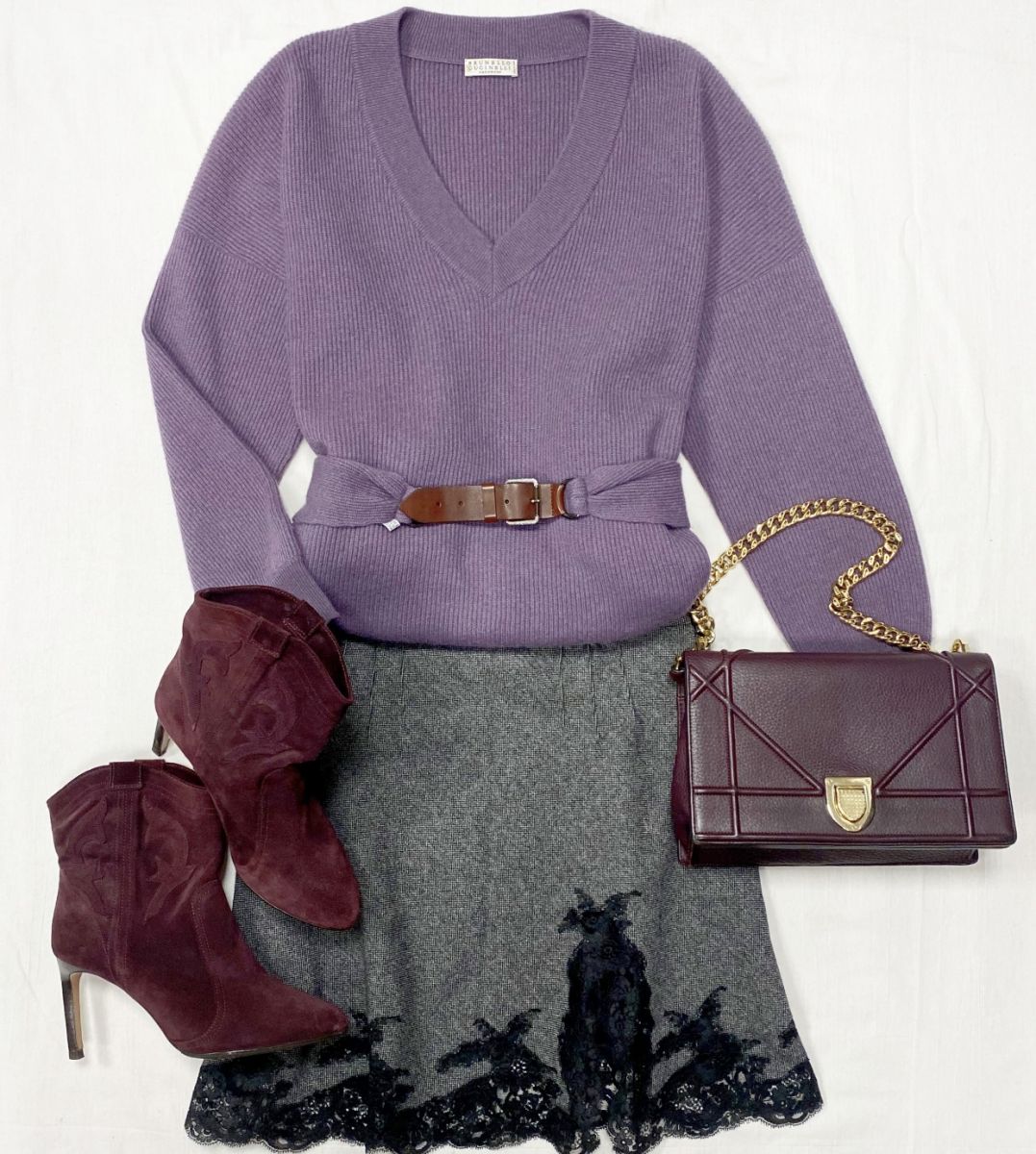 Кофта / кашемир / размер S цена 23 483 руб 
Юбка Christian Dior размер 36 цена 10 959 руб 
Ботильоны Ba&amp;sh размер 38 цена 7 828 руб 
Сумка Christian Dior