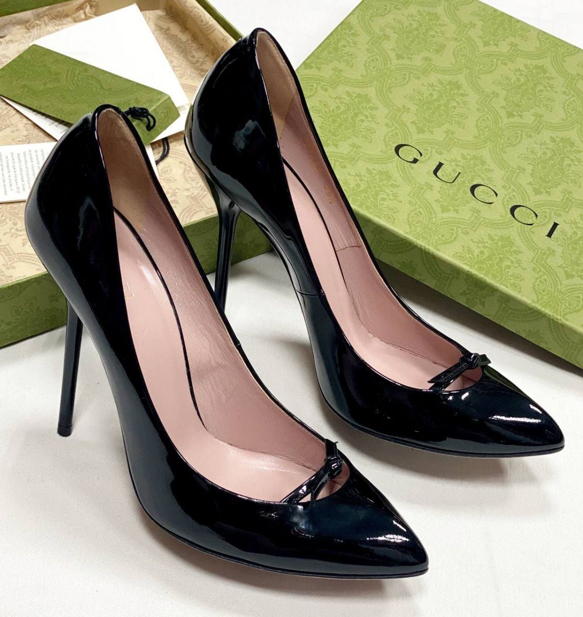 Туфли Gucci размер 38.5 цена 18 786 руб

