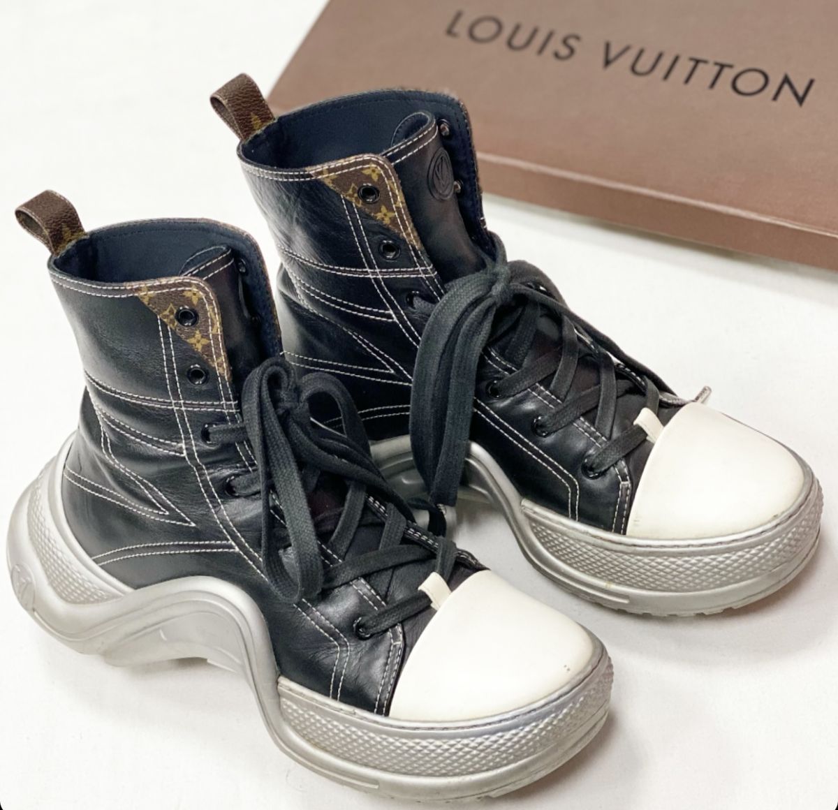 Ботинки Louis Vuitton размер 38.5 цена 30 770 руб 
