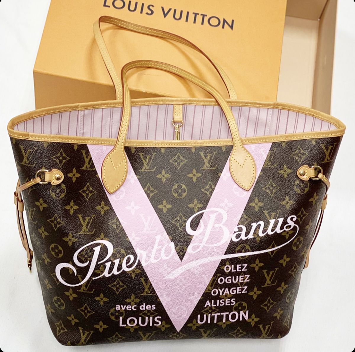 Сумка Louis Vuitton размер 30/27 цена 184 620 руб 