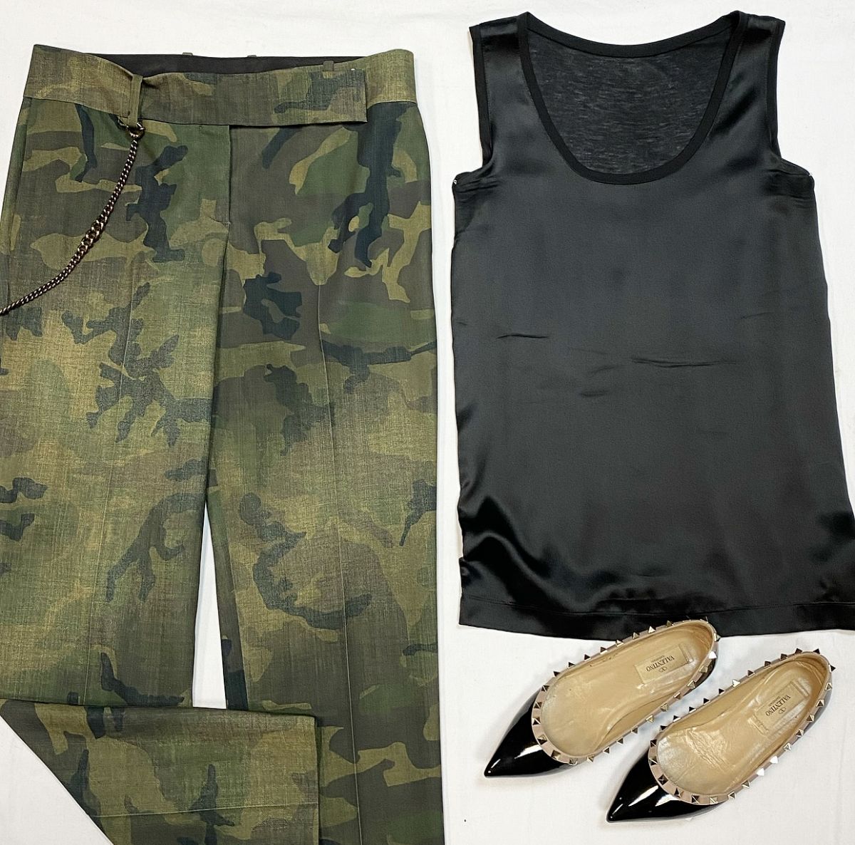 Брюки Ermanno Scervino размер 44 цена 15 385 рубТоп / шелк / Gucci размер 42 цена 7 693 рубБалетки Valentino размер 37 цена 15 385 руб