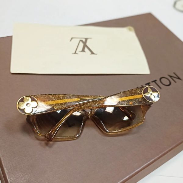 Очки Louis Vuitton