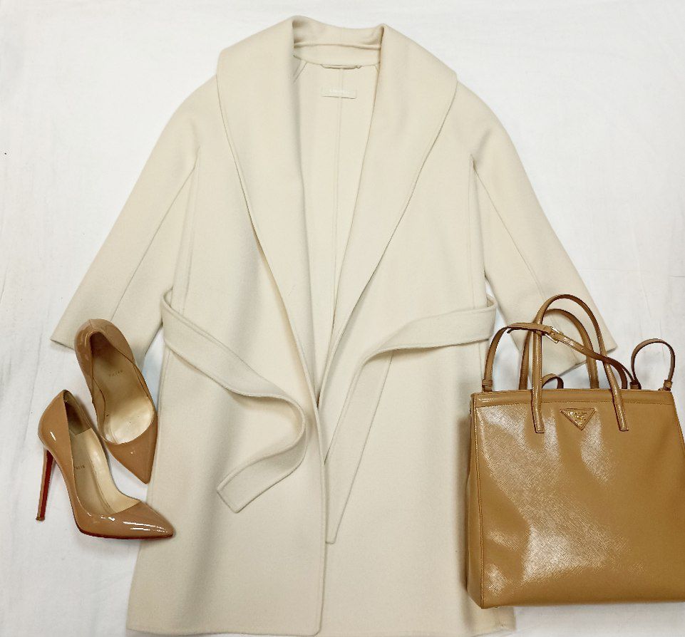 Пальто 'S Max Mara размер 36 цена 23 078 руб 
Сумка Prada