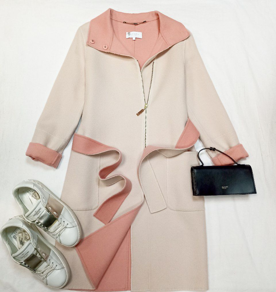 Пальто Escada Sport размер 34 цена 15 385 руб 
Сумочка Red Valentino