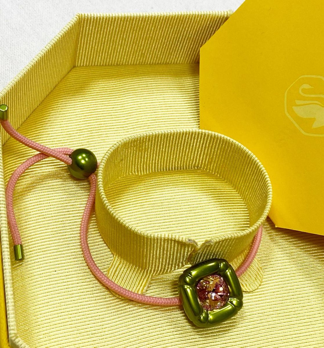 Браслет Swarovski цена 4 697 руб / в коробке/ 