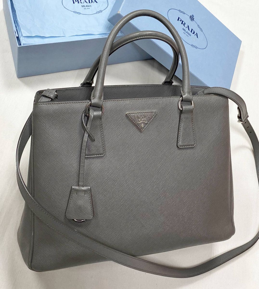 Сумка Prada размер 30/20 цена 23 483 руб