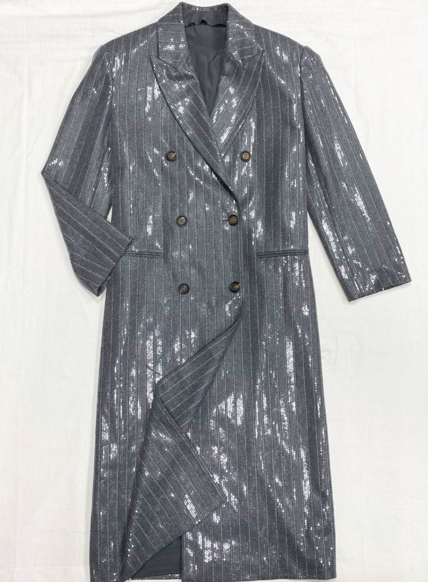 Пальто / пайетки /  размер 42 цена 234 825 руб