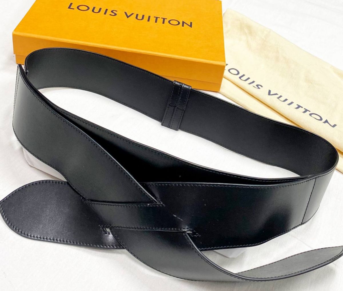 Пояс Louis Vuitton размер M цена 31 310 руб