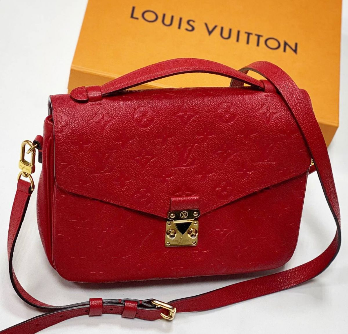 Сумка Louis Vuitton размер 25/20 цена 156 550 руб 