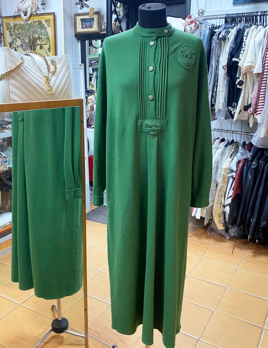 Платье Chanel размер 36 цена 109 585 руб
