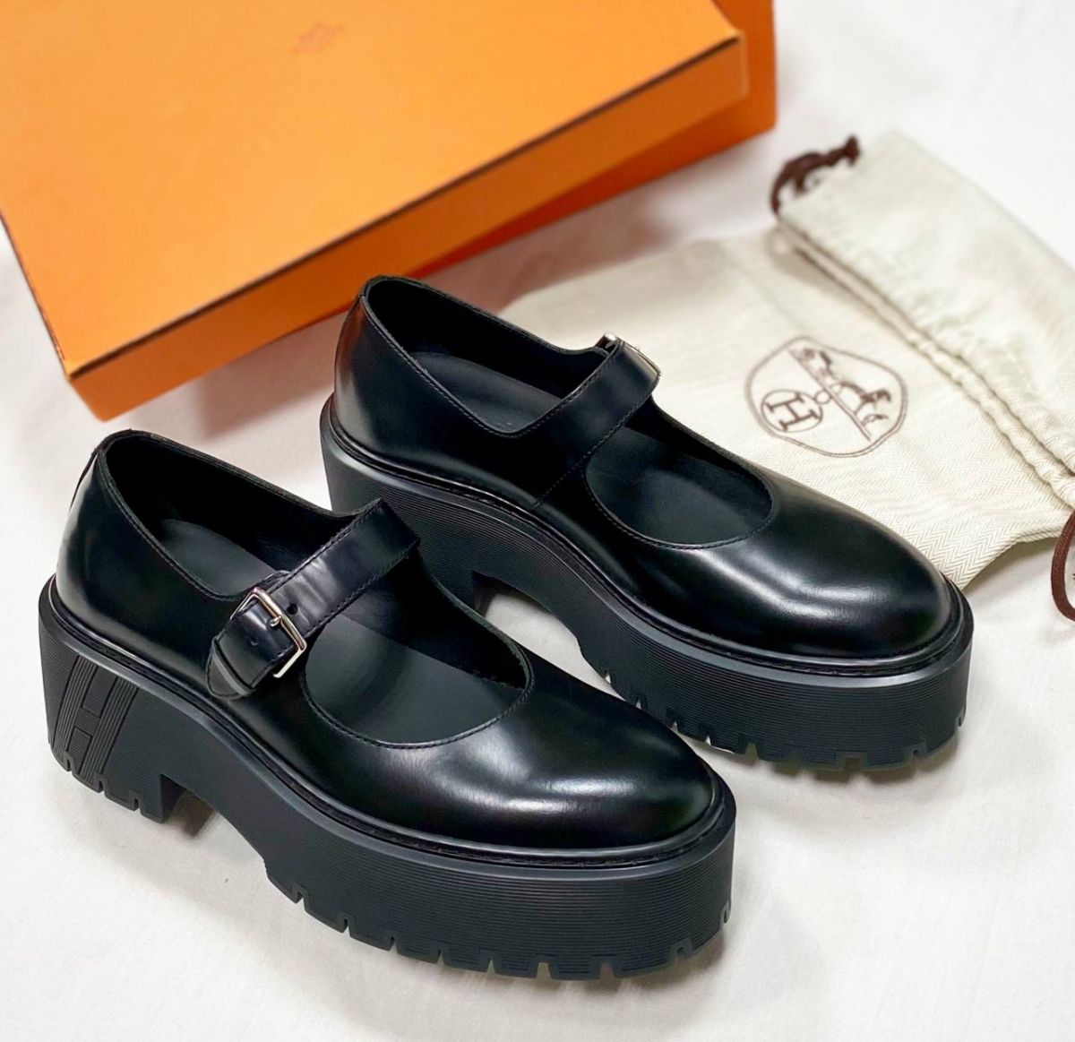 Туфли Hermès размер 36 цена 93 930 руб / новые / 
