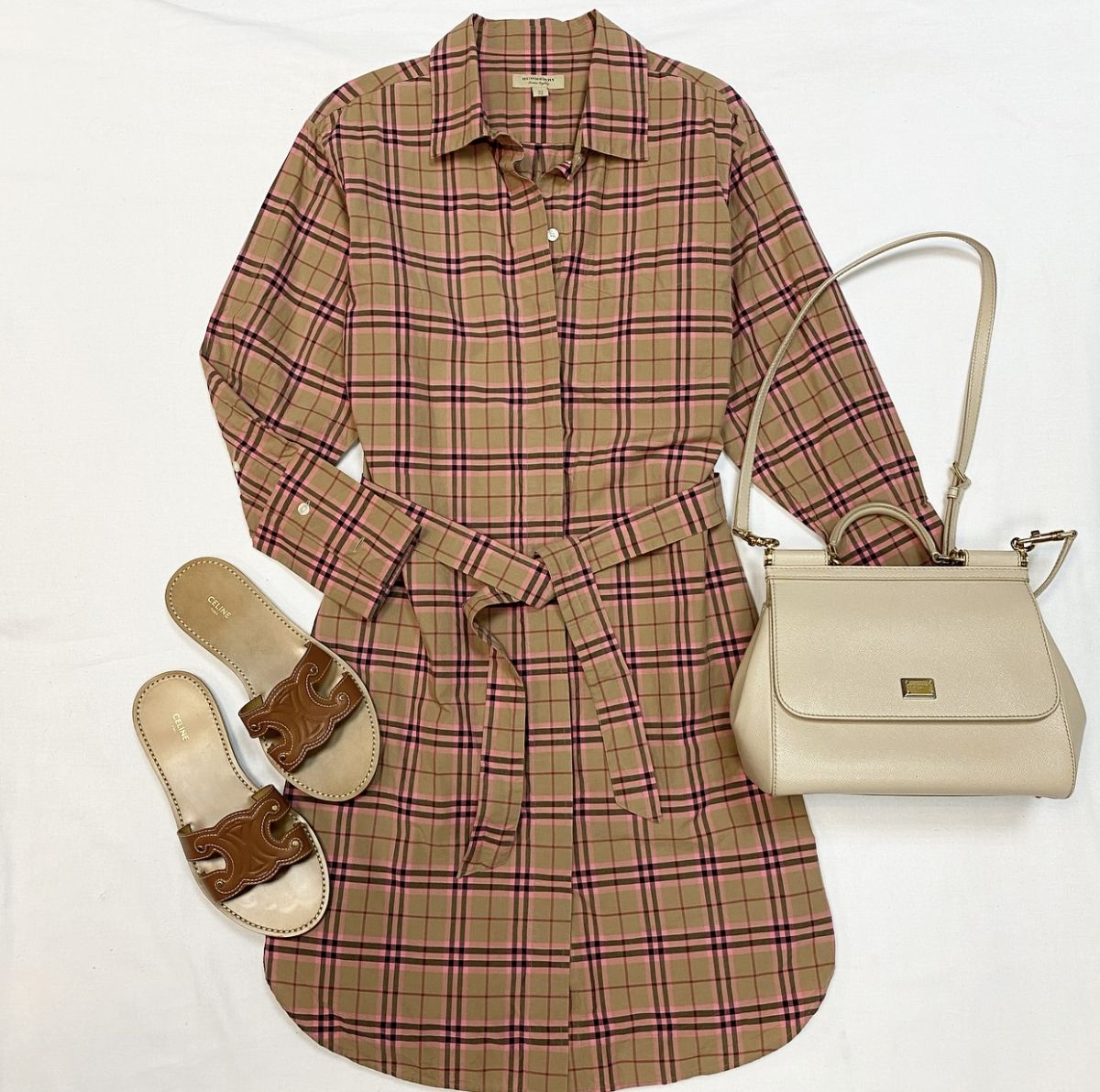 Платье Burberry размер 40 цена 10 770 рубСабо Celine размер 40 цена 46 155 рубСумка Dolce Gabbana