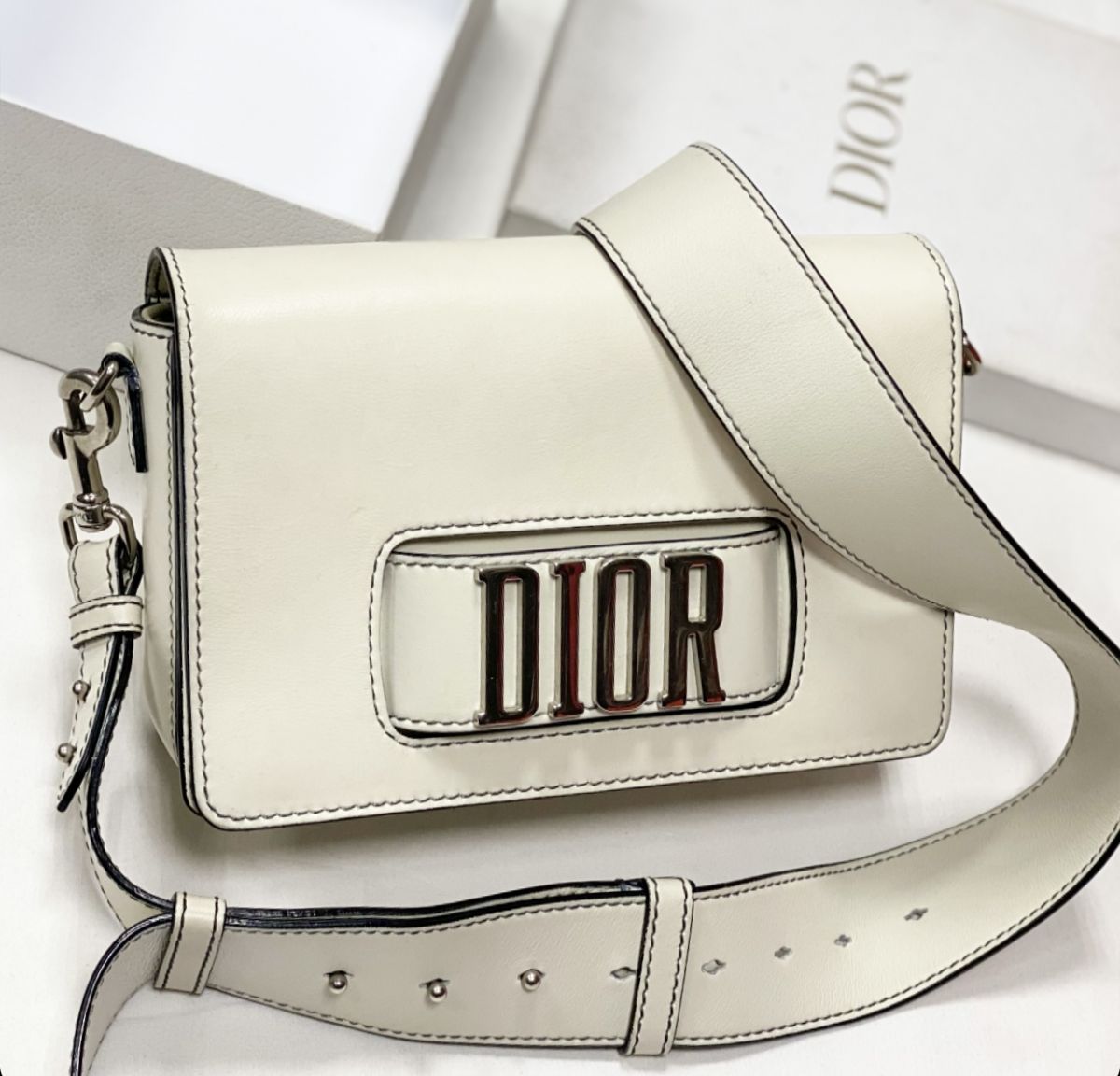 Сумка Christian Dior размер 25/15 цена 138 463 руб 