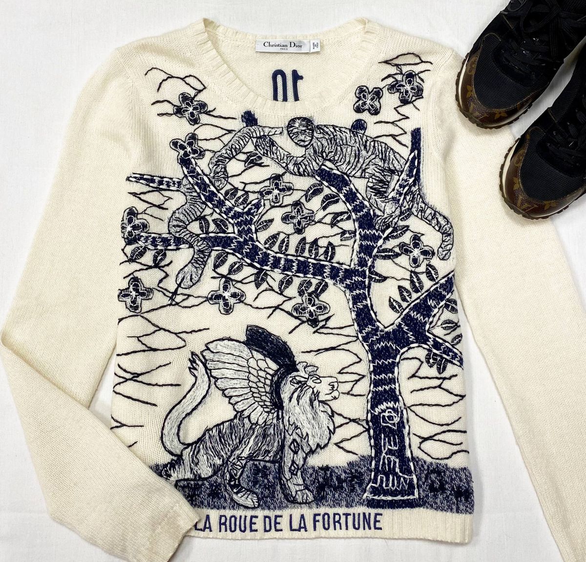 Кофта / кашемир / вышивка / Christian Dior размер 38 цена 46 965 руб