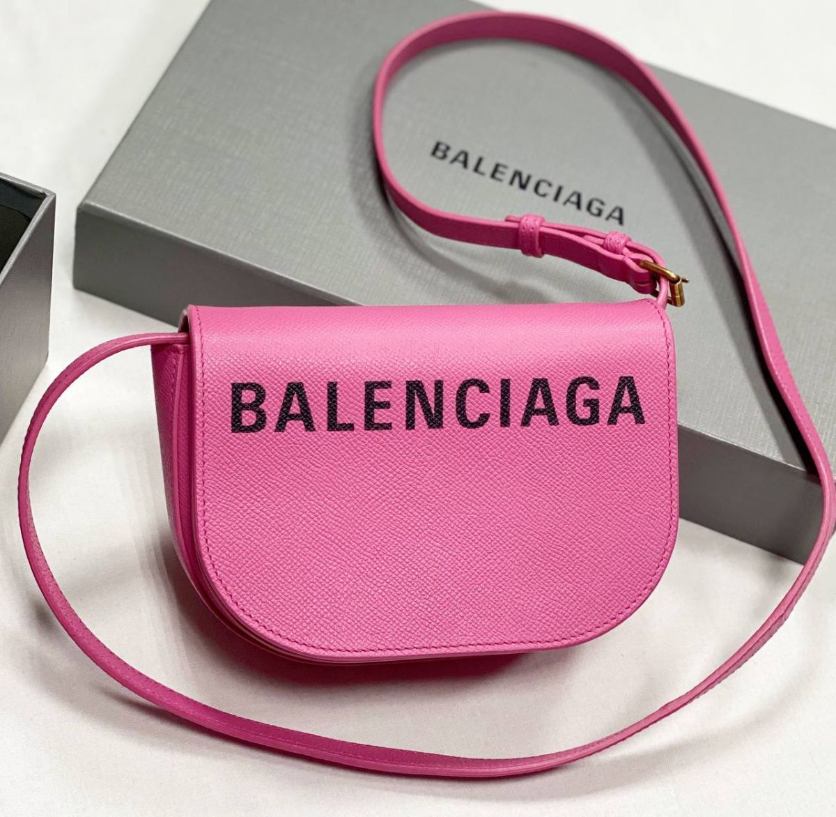 Сумочка Balenciaga размер 18/12 цена 70 448 руб