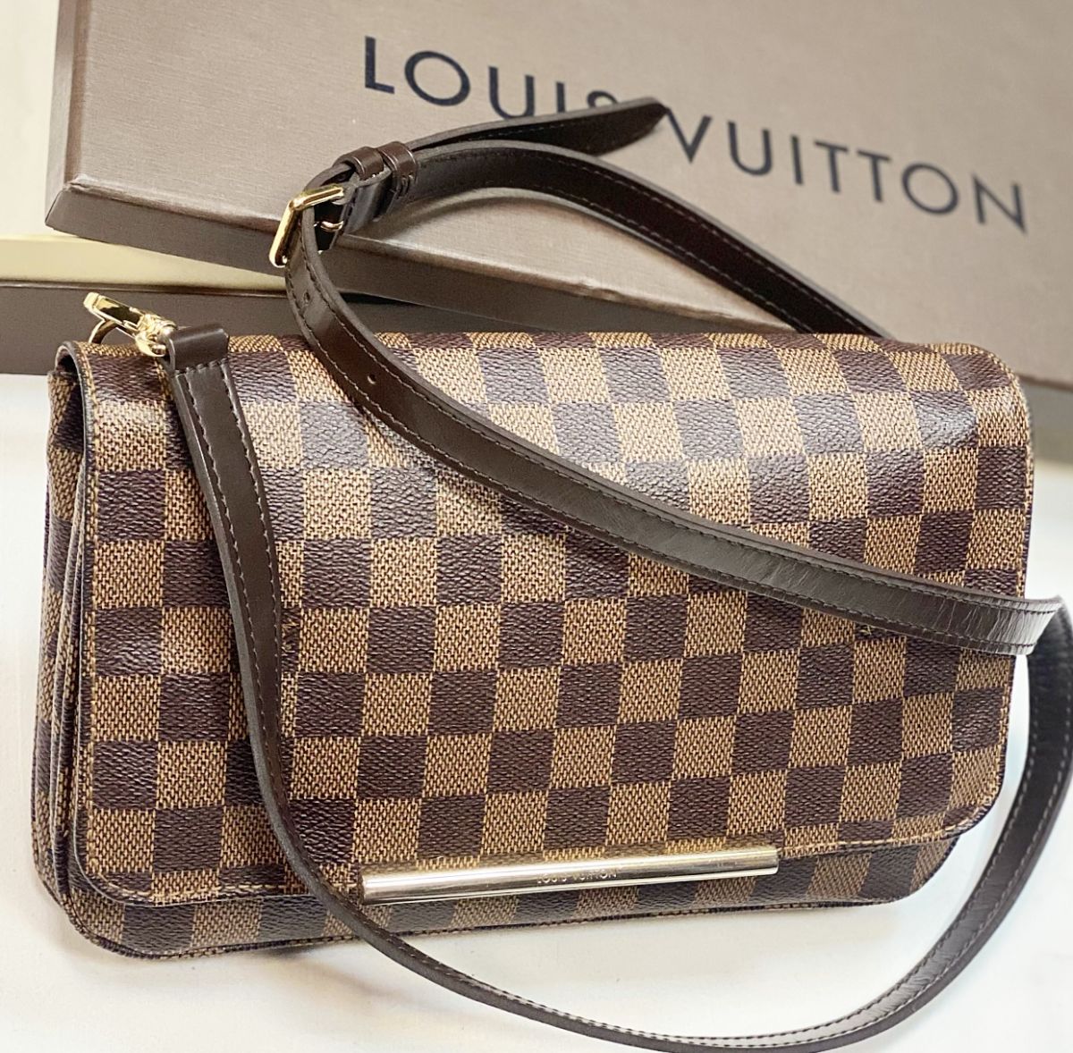 Сумка Louis Vuitton размер 25/15 цена 46 155 руб 