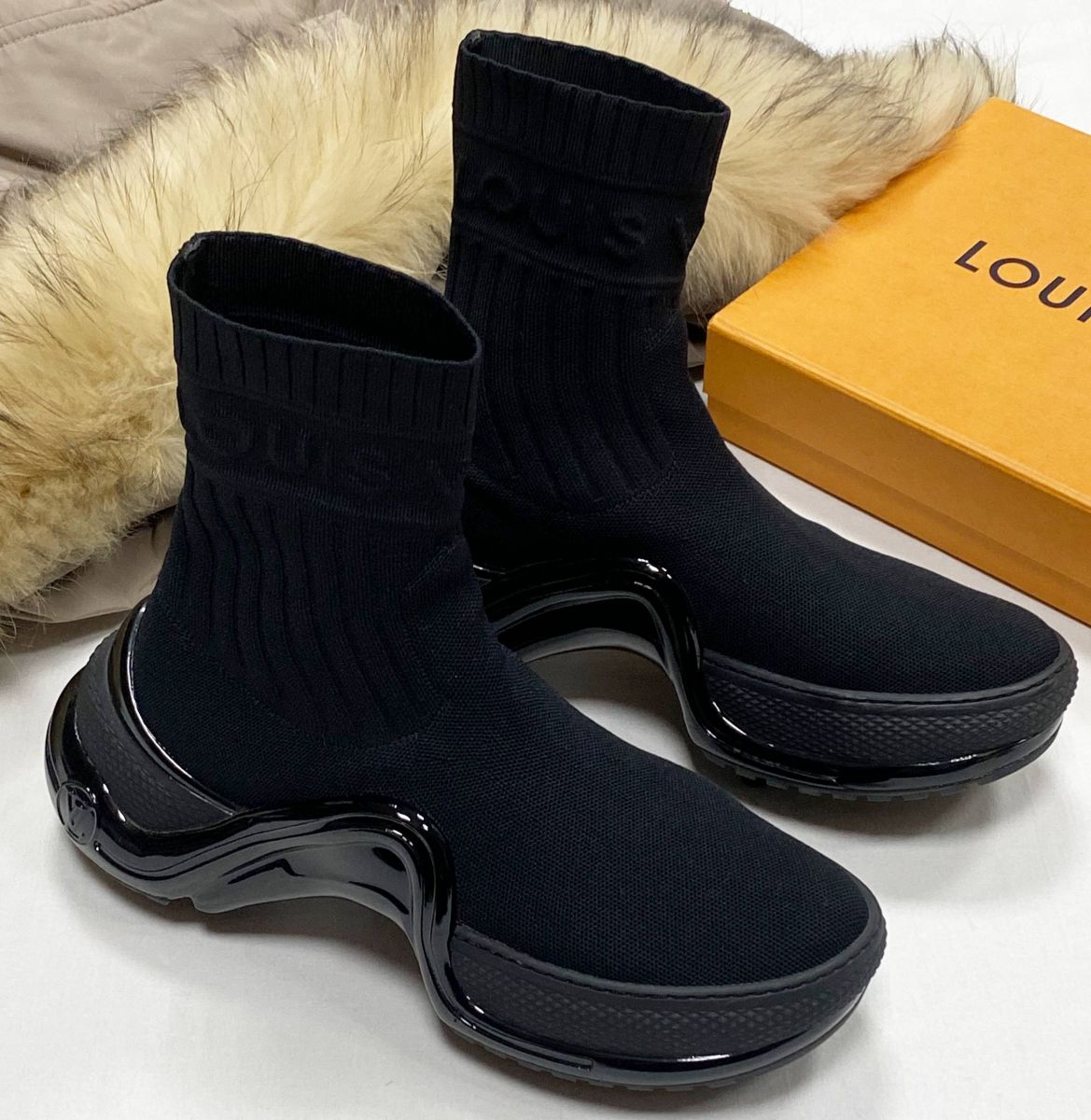 Ботинки Louis Vuitton размер 38 цена 31 310 руб