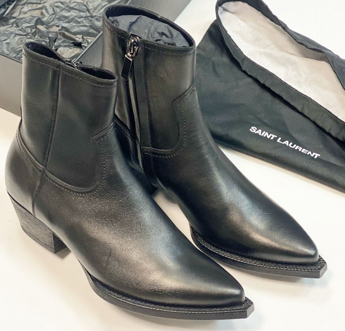 Казаки Saint Laurent размер 38 цена 46 155 руб / новые / упаковка / 