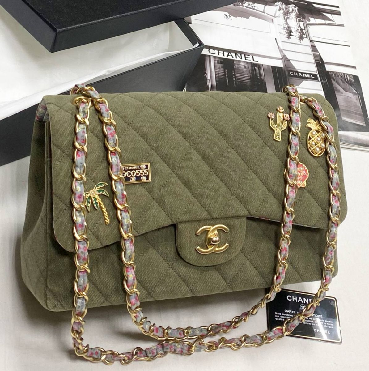 Сумка Chanel размер 30/20 цена 313 100 руб / карточка /