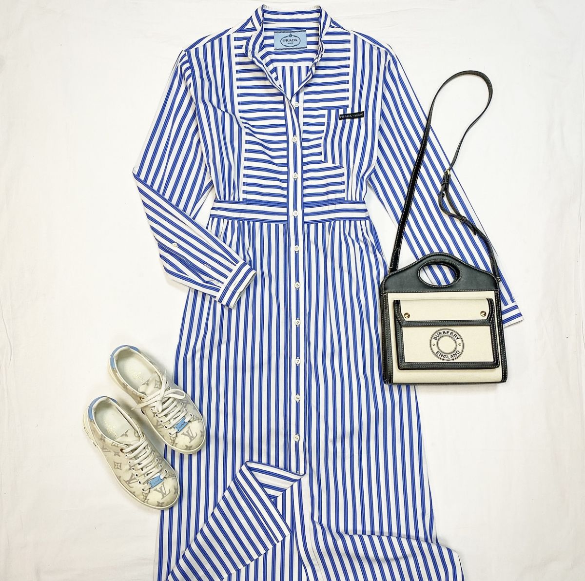 Платье Prada размер 42 цена 23 078 руб Кеды Louis Vuitton размер 36 цена 23 078 рубСумка Burberry