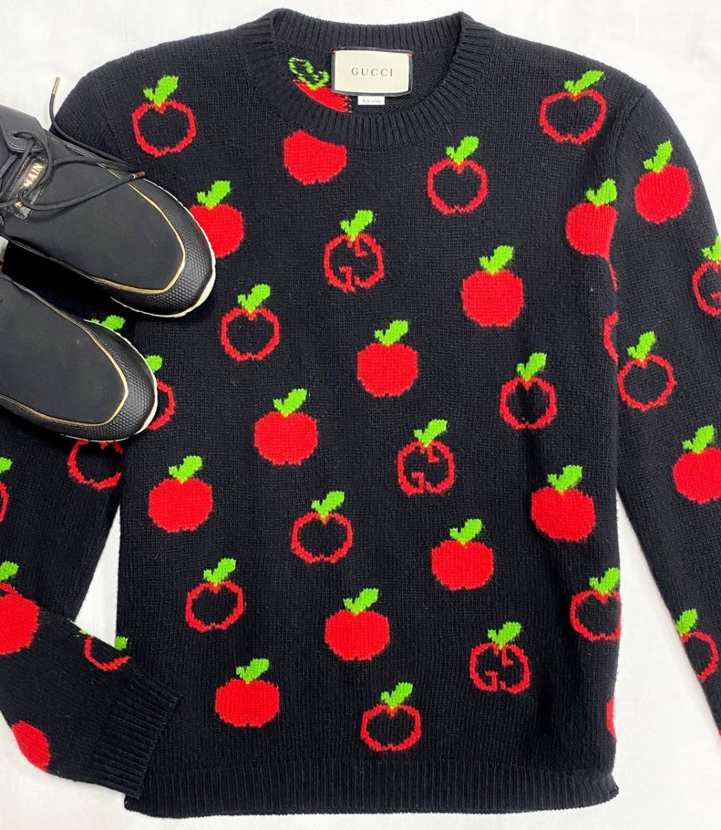 Кофта Gucci размер L цена 23 483 руб
