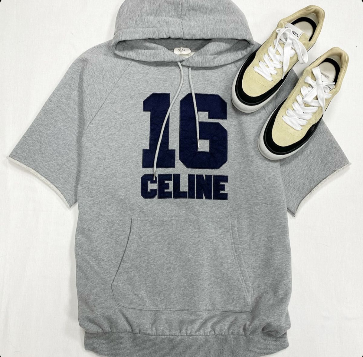 Толстовка Celine размер S цена 30 770 руб Кеды Chanel размер 40 цена 46 155 руб