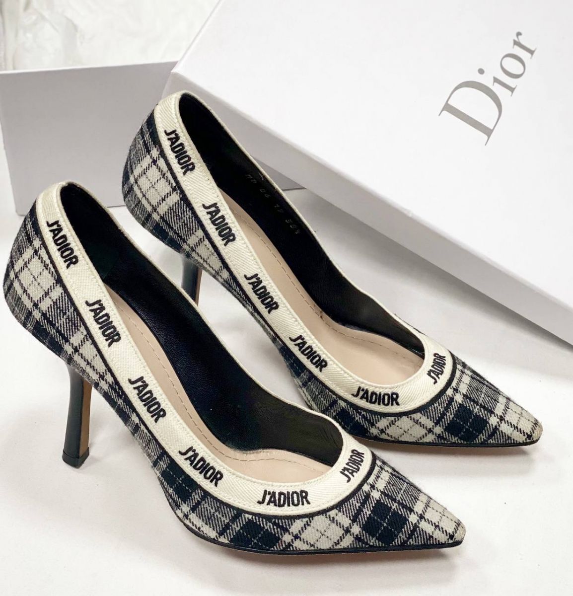 Туфли Christian Dior размер 38.5 цена 39 138 руб 