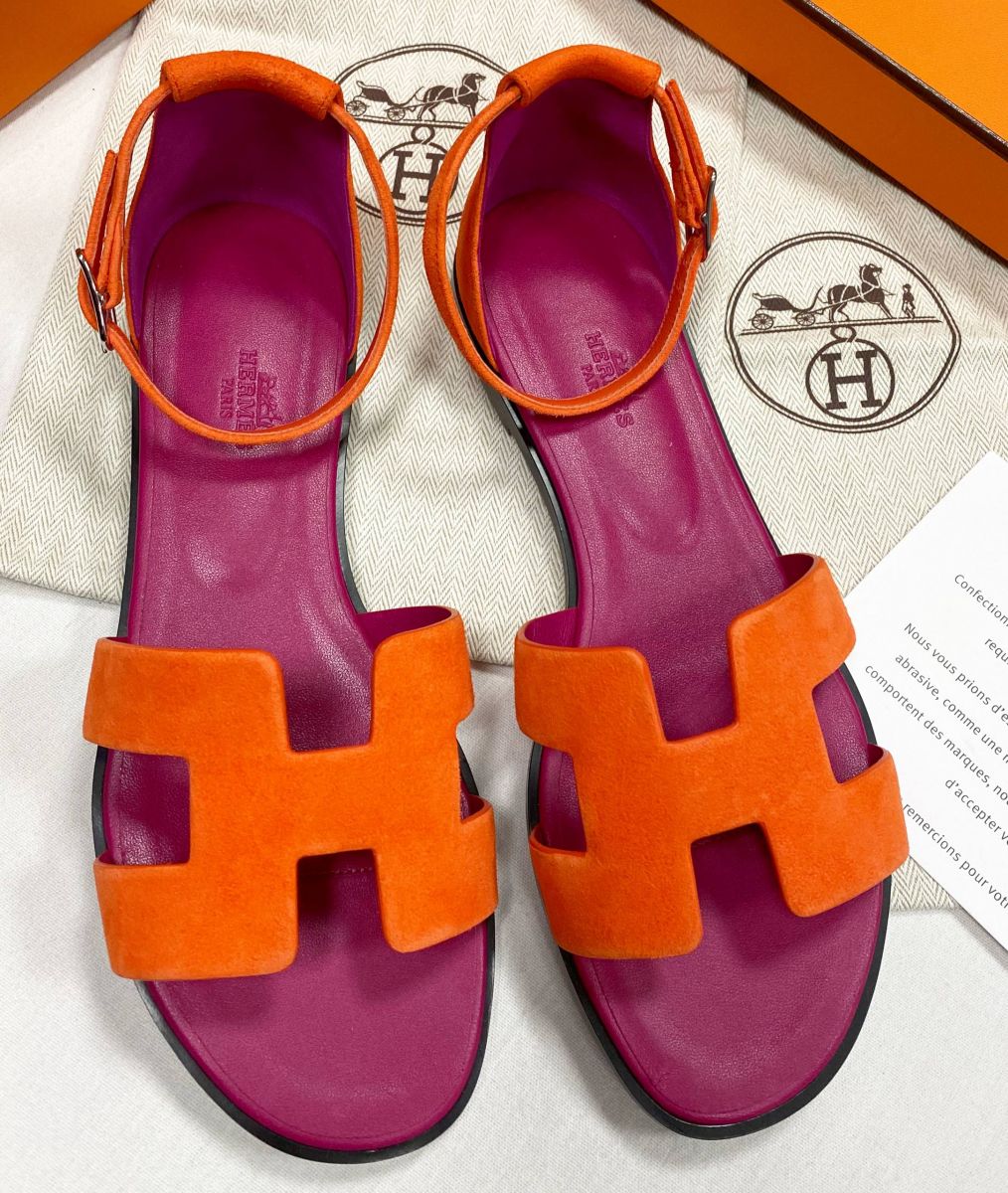 Босоножки Hermès размер 39 цена 78 275 руб / новые /