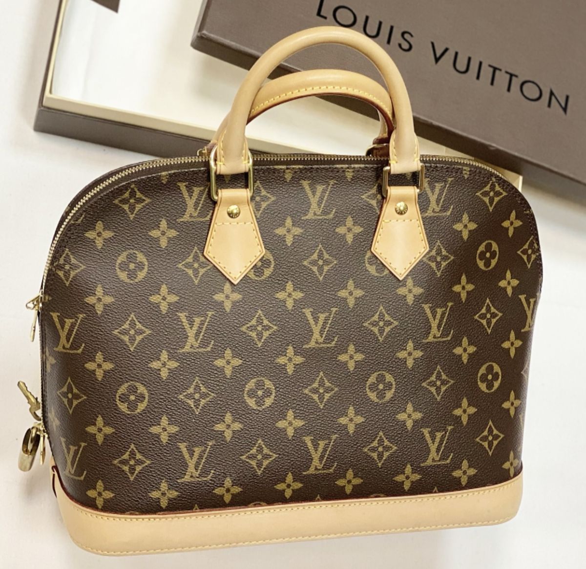 Сумка Louis Vuitton размер 30/25 цена 92 310 руб 