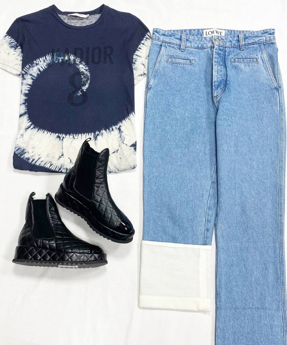 Джинсы Loewe размер 38 цена 39 138 руб
Футболка Christian Dior размер M цена 7 828 руб