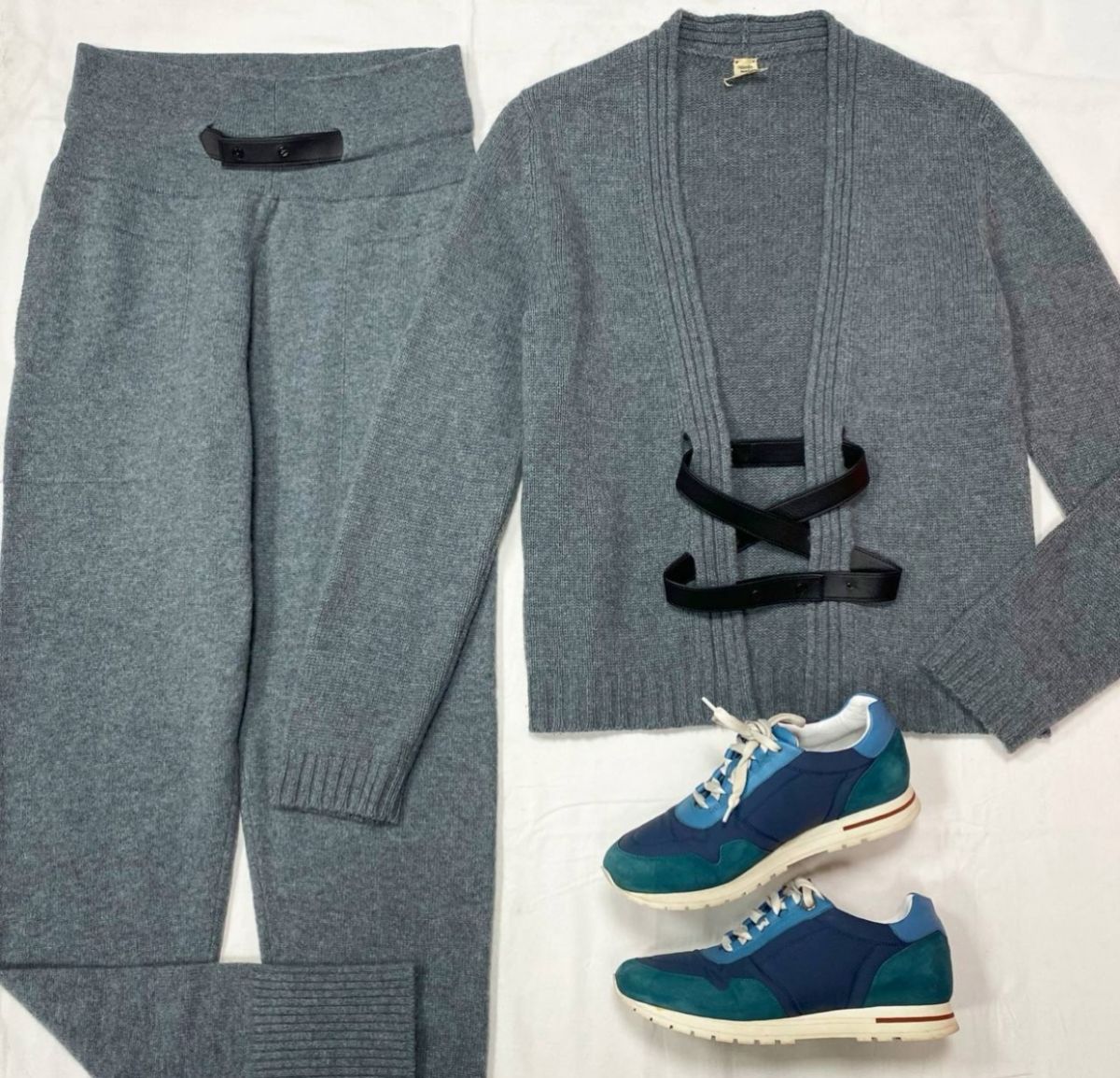 Костюм / кашемир / Hermès размер 38 цена 92 310 руб