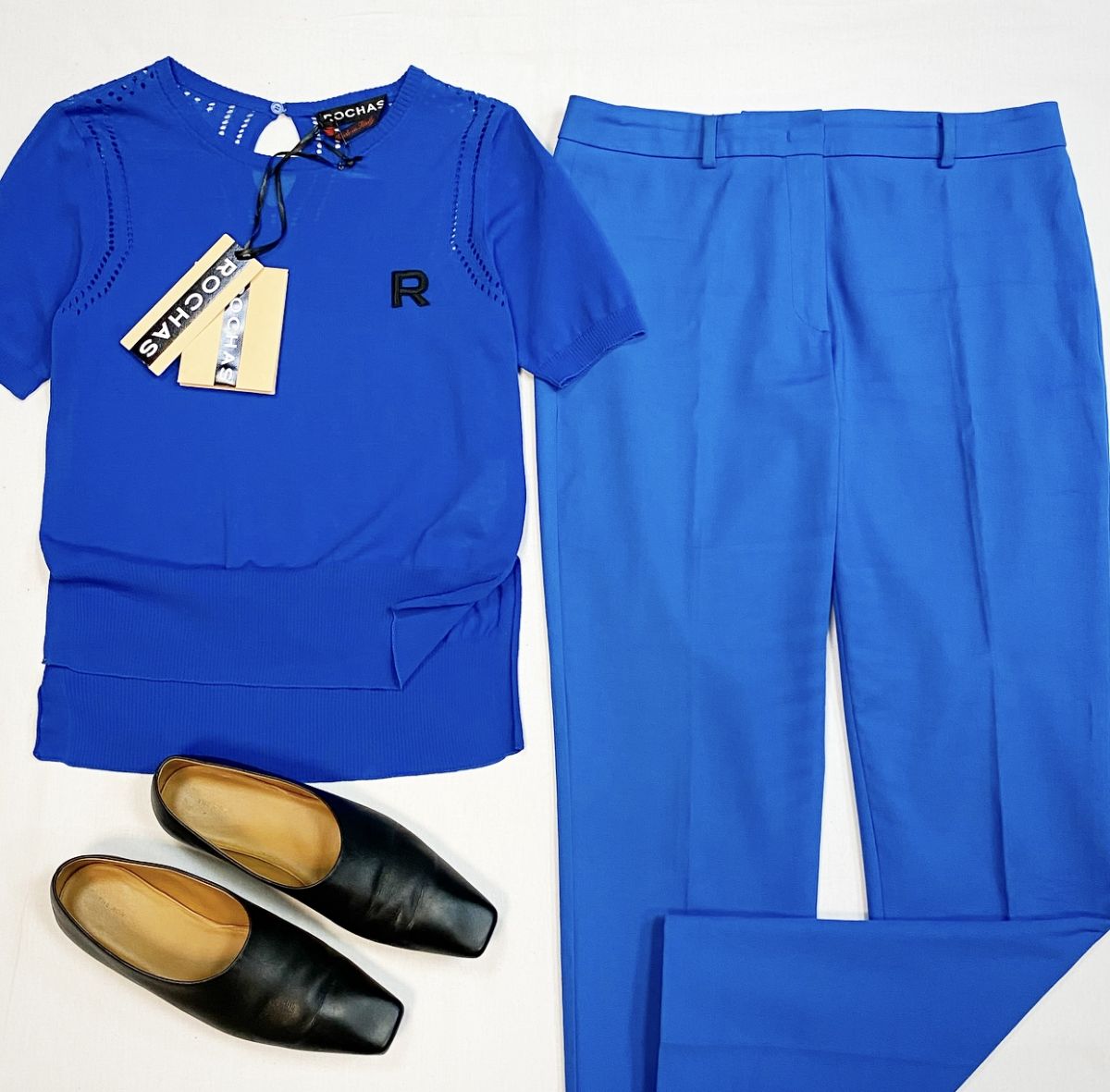 Кофта Rochas размер 40 цена 9 231 руб / с биркой / Брюки Weekend Max Mara размер 44 цена 4 616 рубЛоферы The Row размер 38 цена 15 385 руб