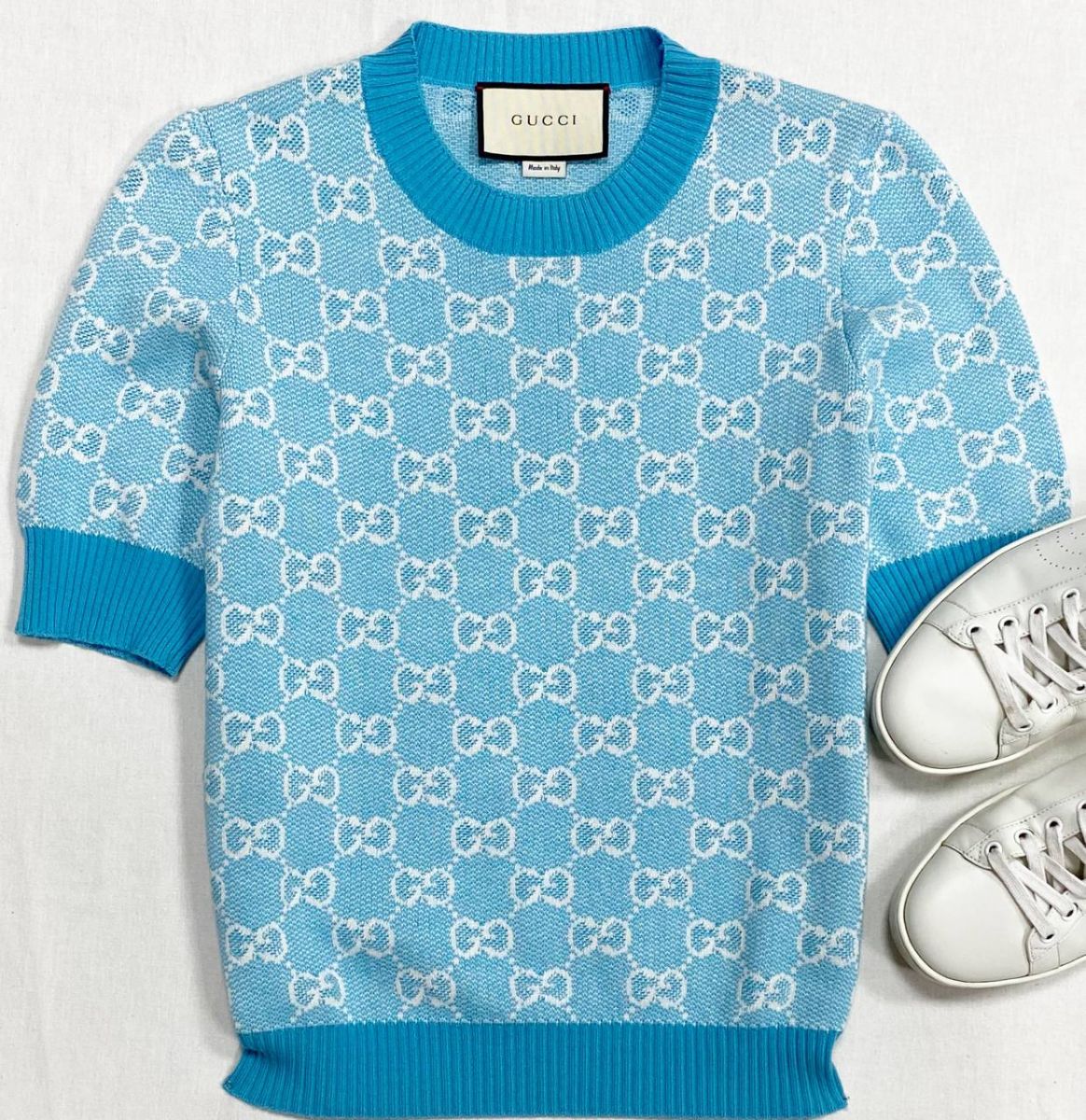 Кофта Gucci размер S цена 31 310 руб
Кеды Gucci размер 38.5 цена 12 524 руб