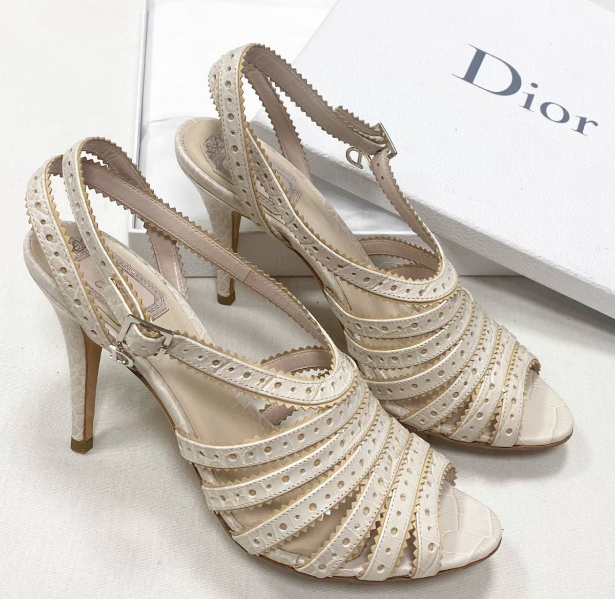 Босоножки Christian Dior размер 38.5 цена 15 655 руб 