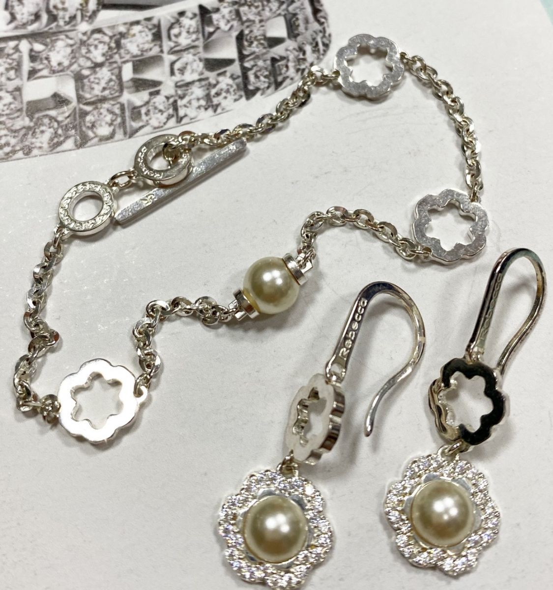 Комплект / браслет + серьги / Rebecca цена 4 697 руб